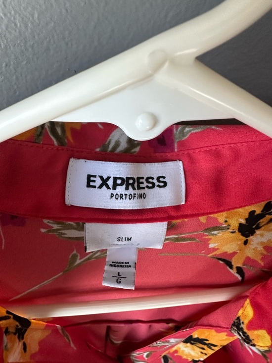 Express Coral-Pink Floral Button-Down Shirt with Yellow Bloom Print - Picture 2 of 2